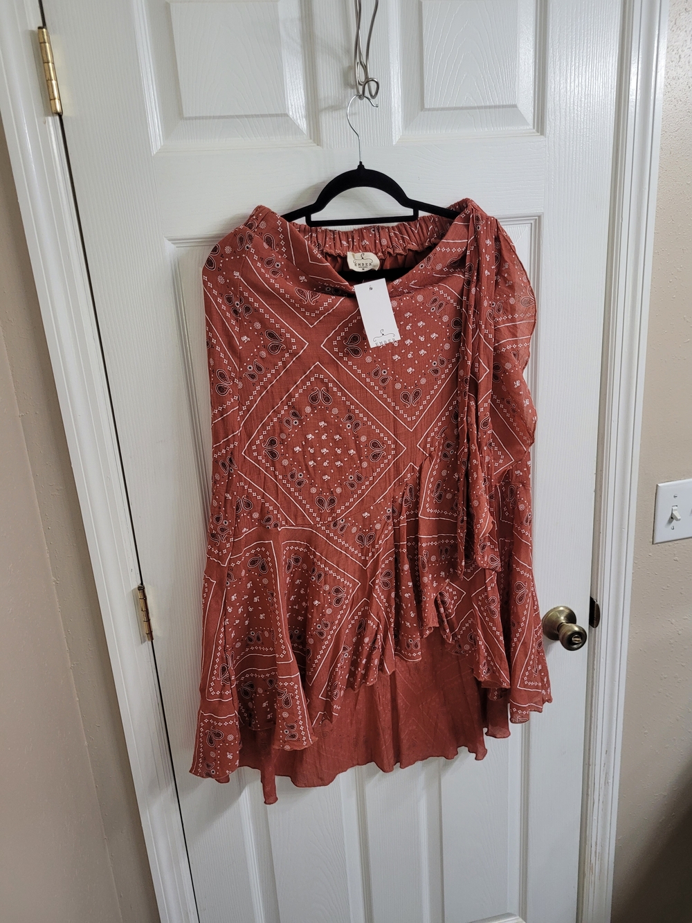 Asymmetric Bandana-Print High-Low Skirt in Dusty Rose